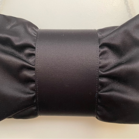 Classic BCBG purse - Picture 3 of 3